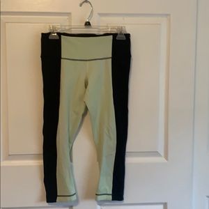 Lululemon cropped leggings